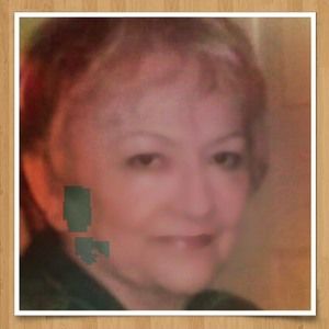 Meet your Posher, Carolyn